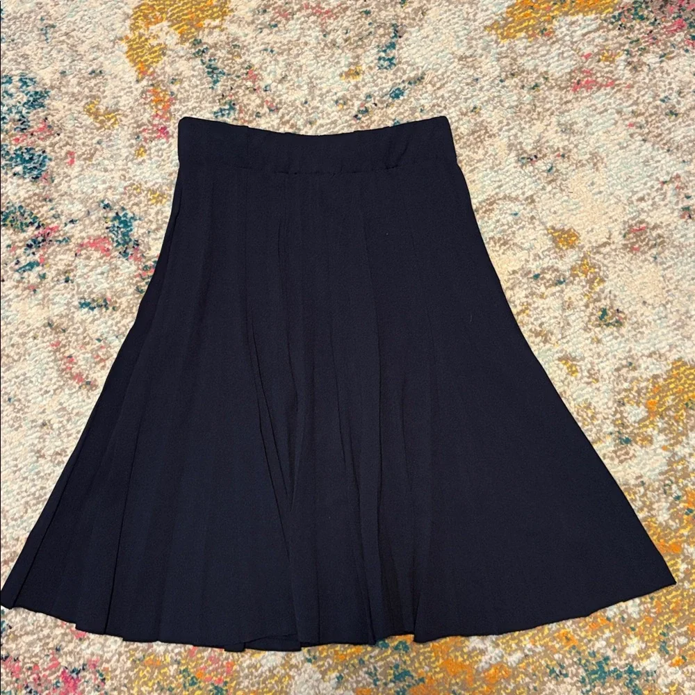 ORLY Skirt - Picture 2 of 4